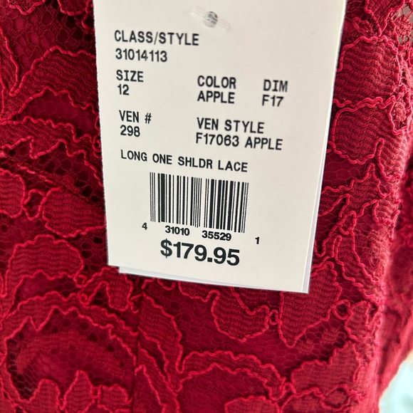 Red David’s Bridal women’s bridesmaid dresses - Picture 4 of 4